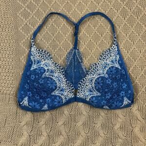 Victoria’s Secret Body by Victoria Elegant Blue Lace Bralette ~ M